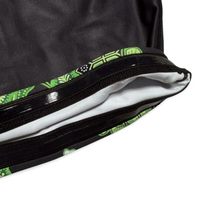 Close-up of silicone strip on Batik-X Pulse rashguard, anti-slip waistband for grappling and BJJ training